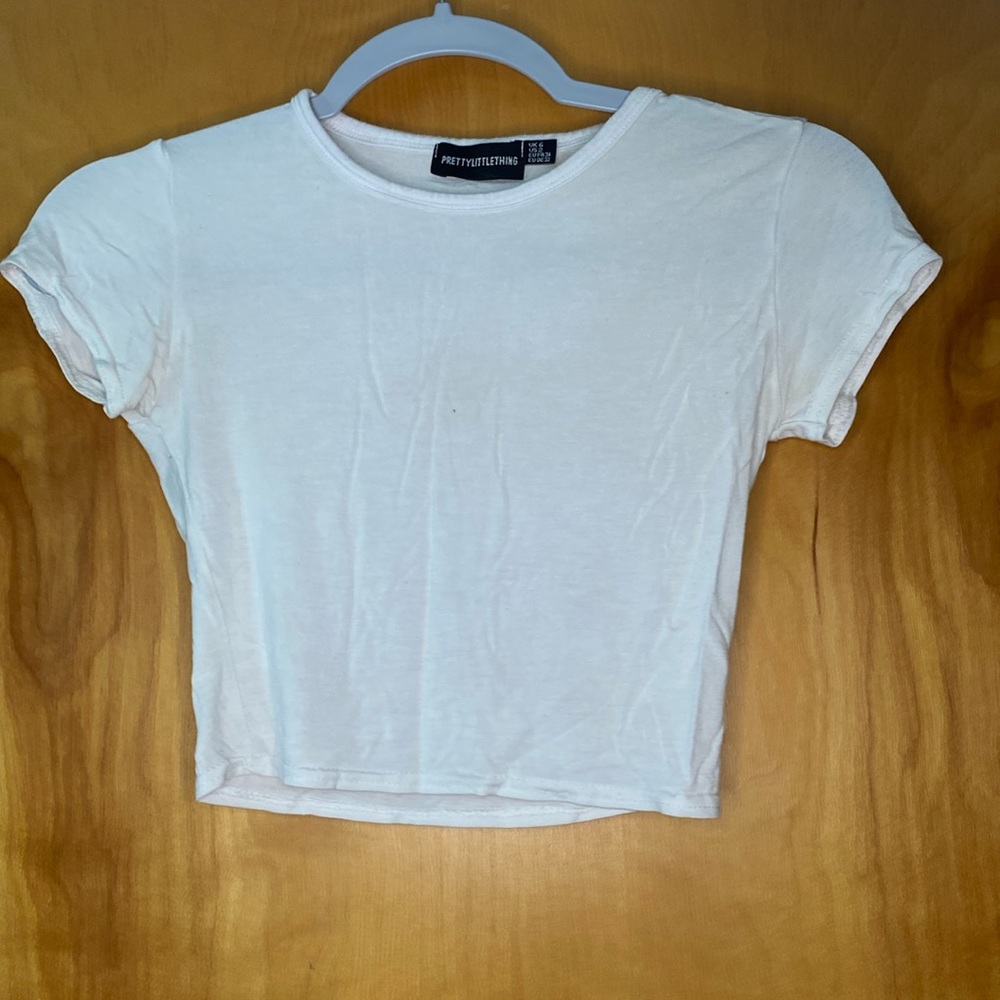 PRETTYLITTLETHING cropped tshirt